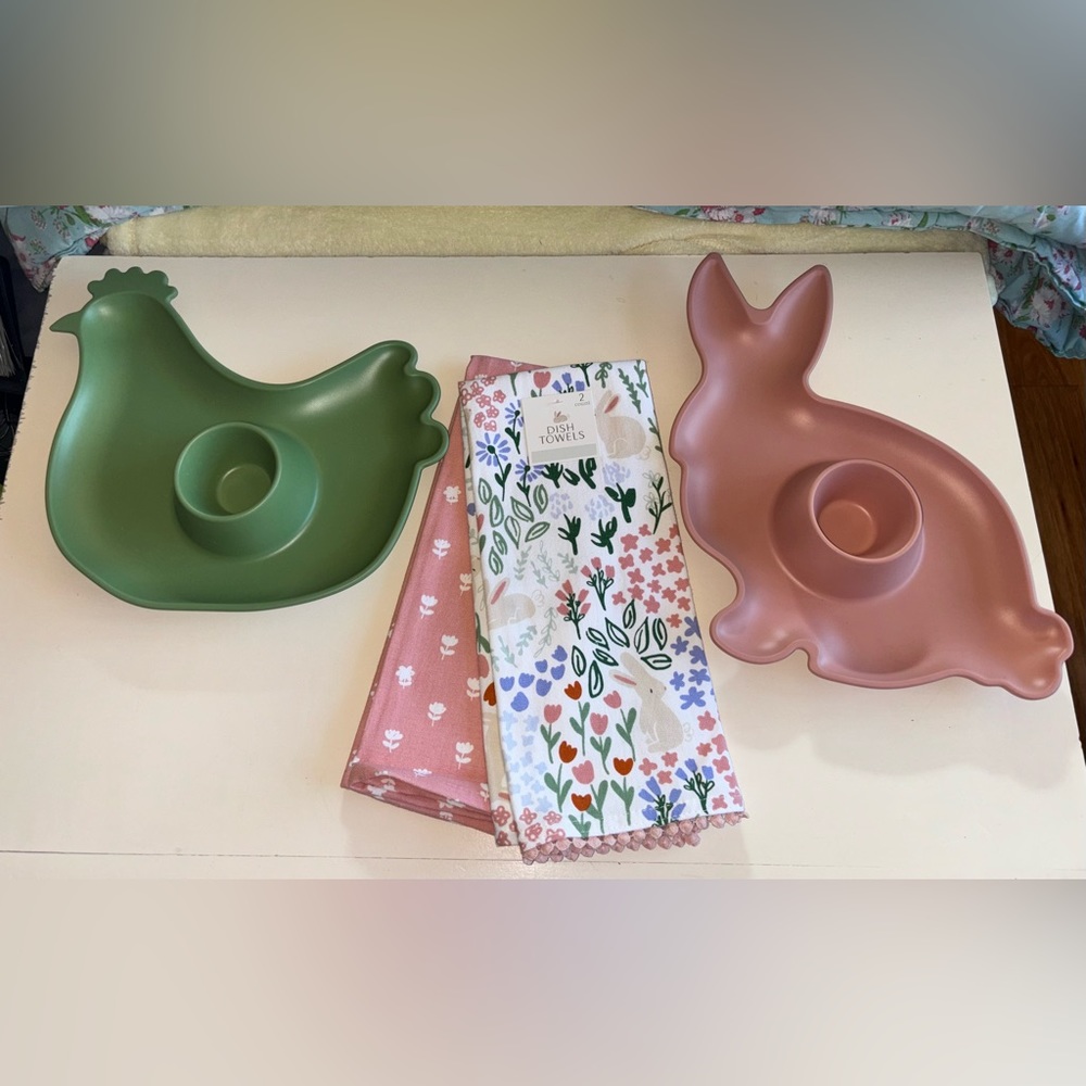 Target SPRITZ Easter Serving Platters & Dish Towel Set